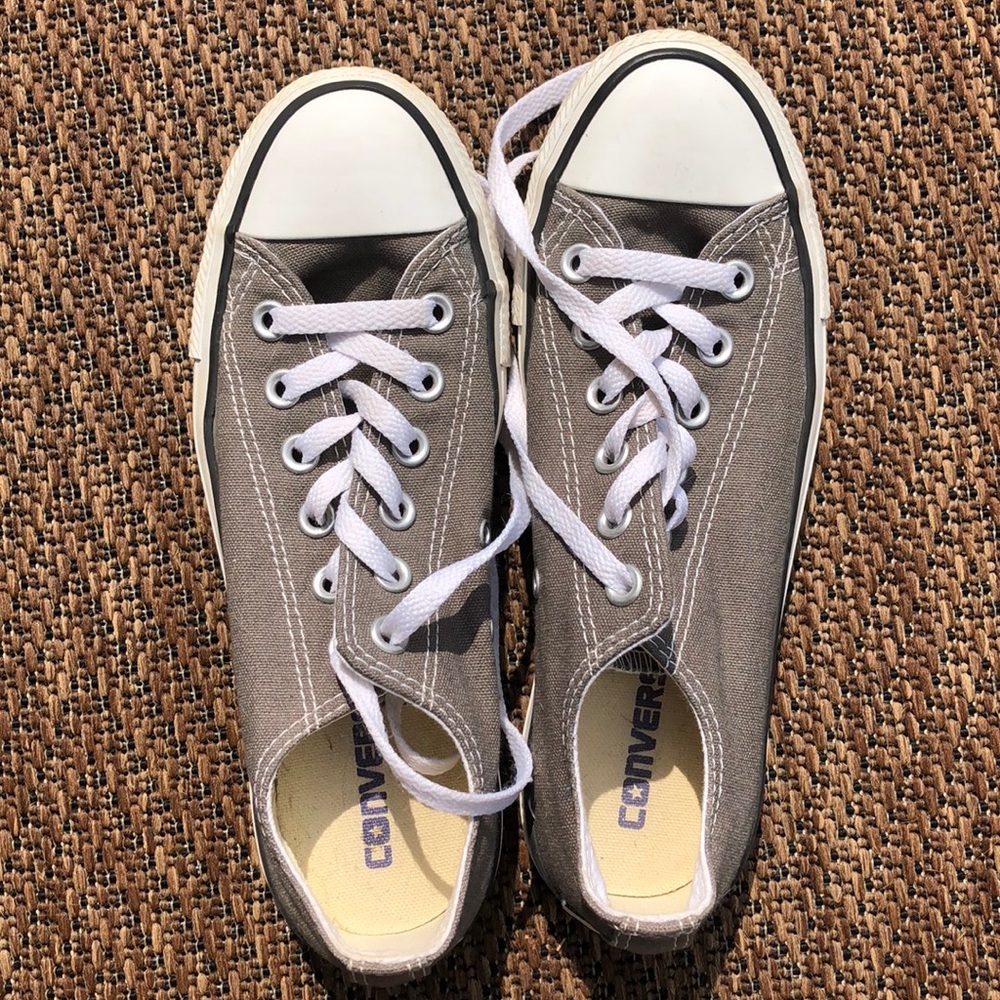 Grey converse